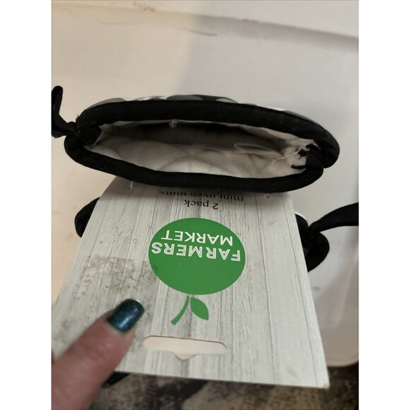 Oven Mitts Mini Black and White Checkerboard Kitchen Supply Cotton & Neoprene - Picture 5 of 6